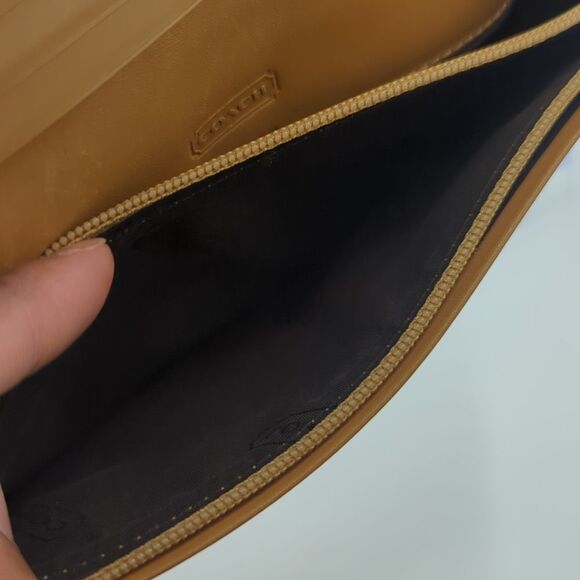 Coach Tan Leather Wallet - Picture 5 of 10